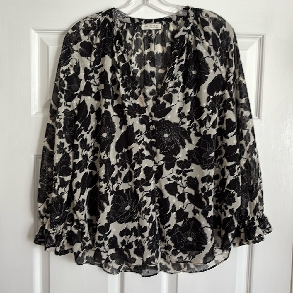 Lovestitch Blouse, Black/white print, Size L, oversized with gathered sleeves.